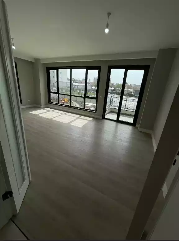  (type 2) 3+1 Apartment in Kartal 