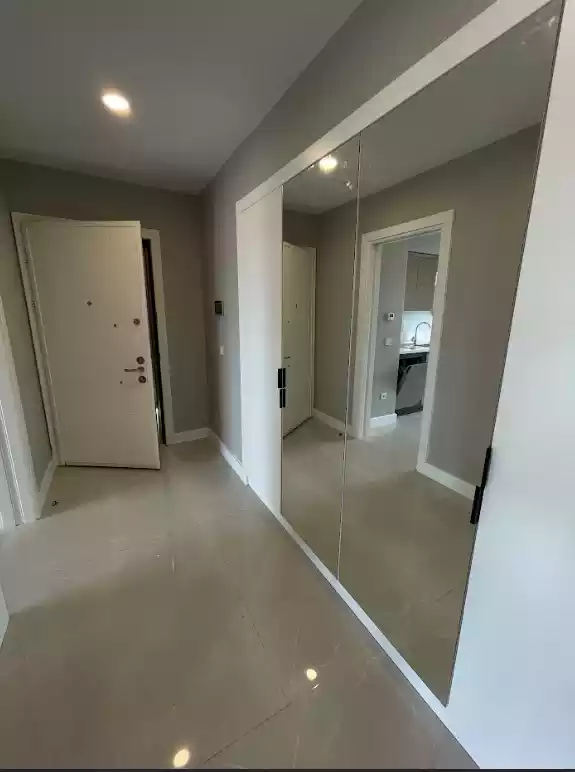  Duplex 4+1 Apartment in Kartal 