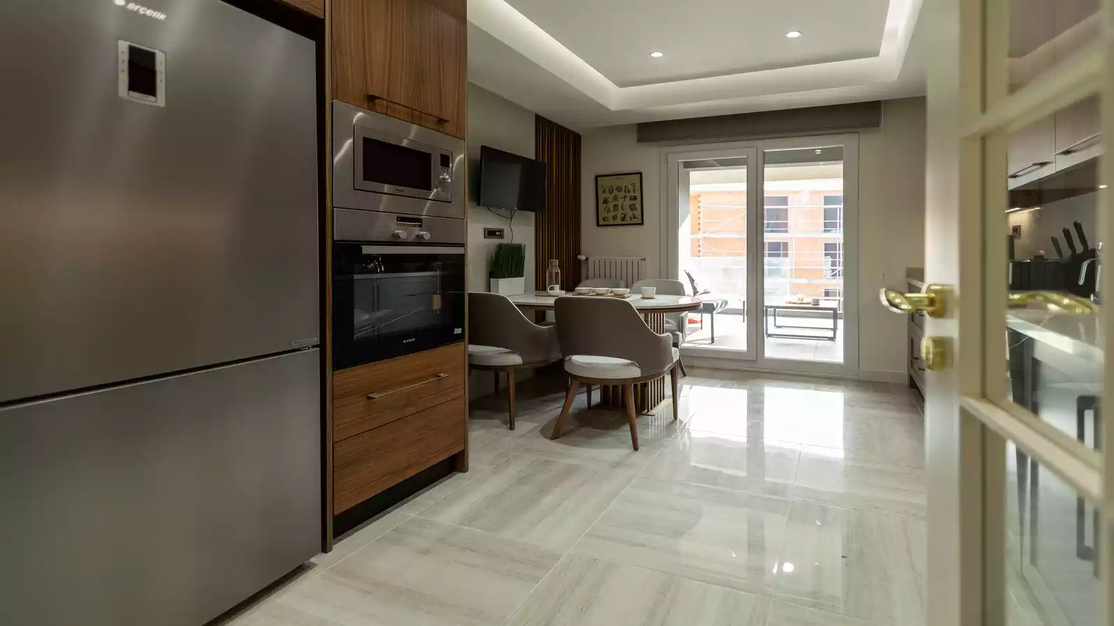 3+1 Apartment in Buyukcekmece