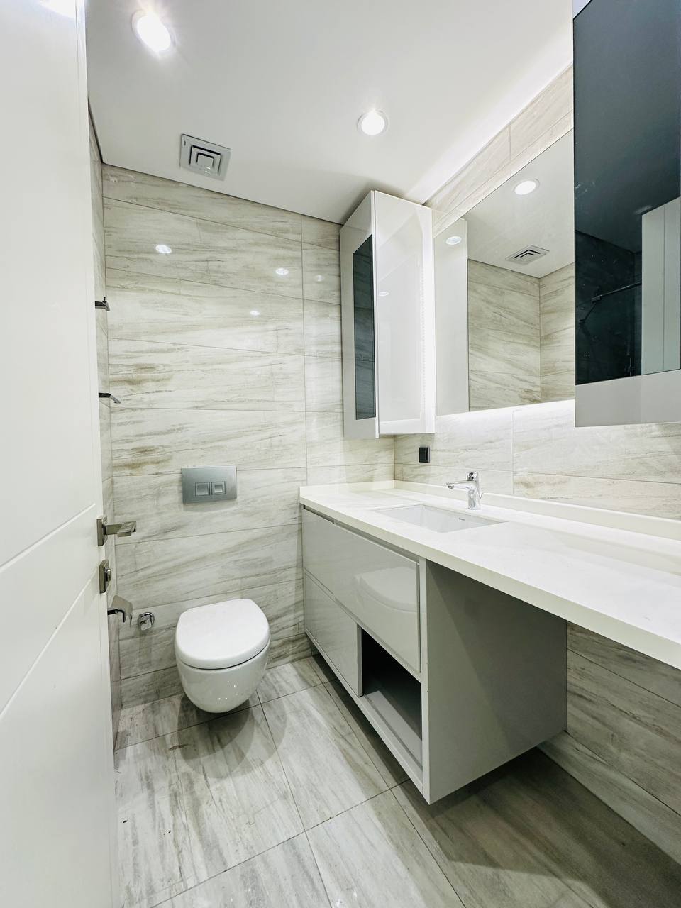 1+1 Apartment in Bahcelievler