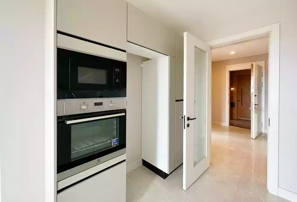 1+1 apartment in Kucukcekmece 