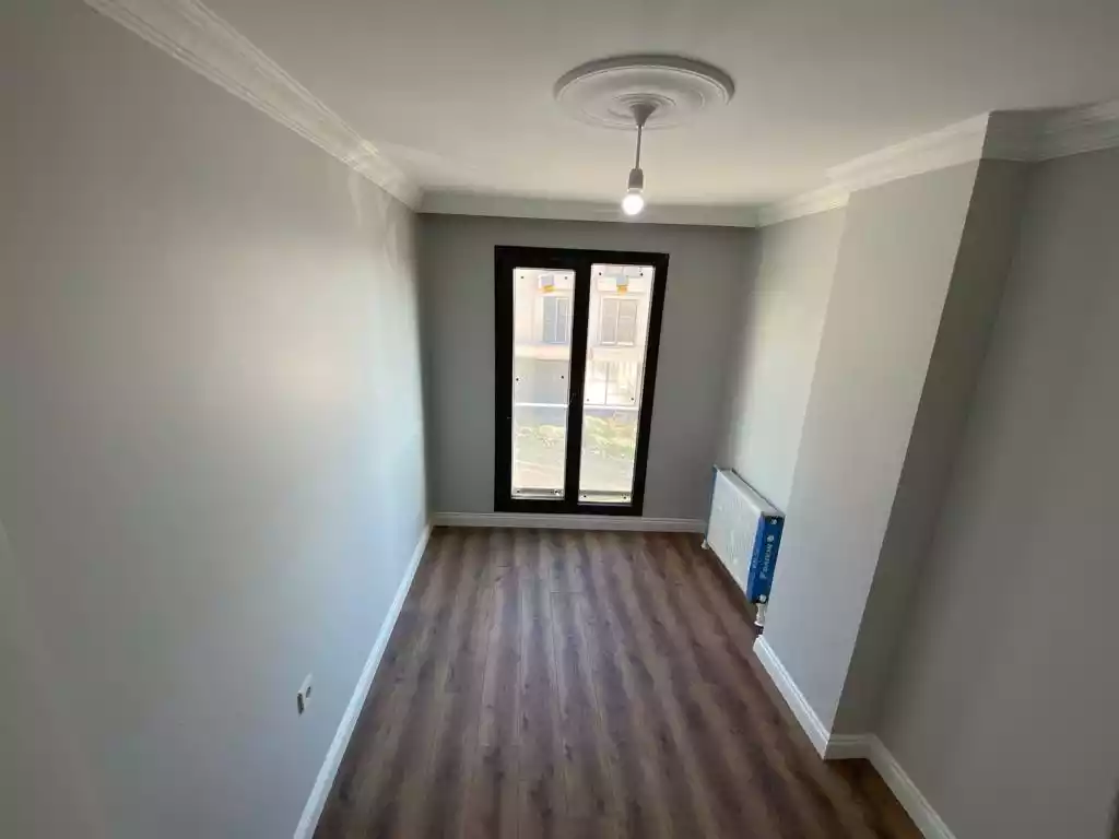 2+1 Apartment in Beylikduzu
