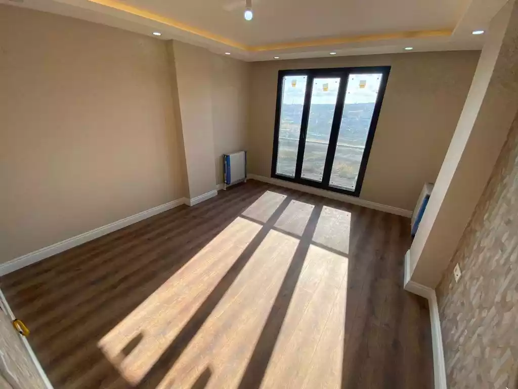 2+1 Apartment in Beylikduzu