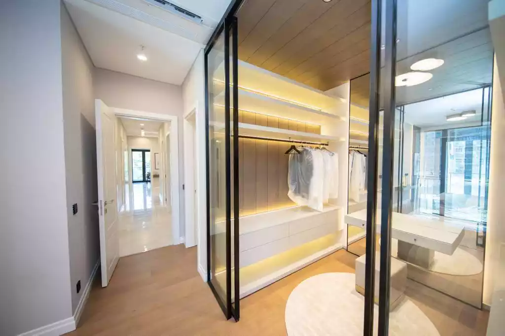 3+1 apartment in Kagithane