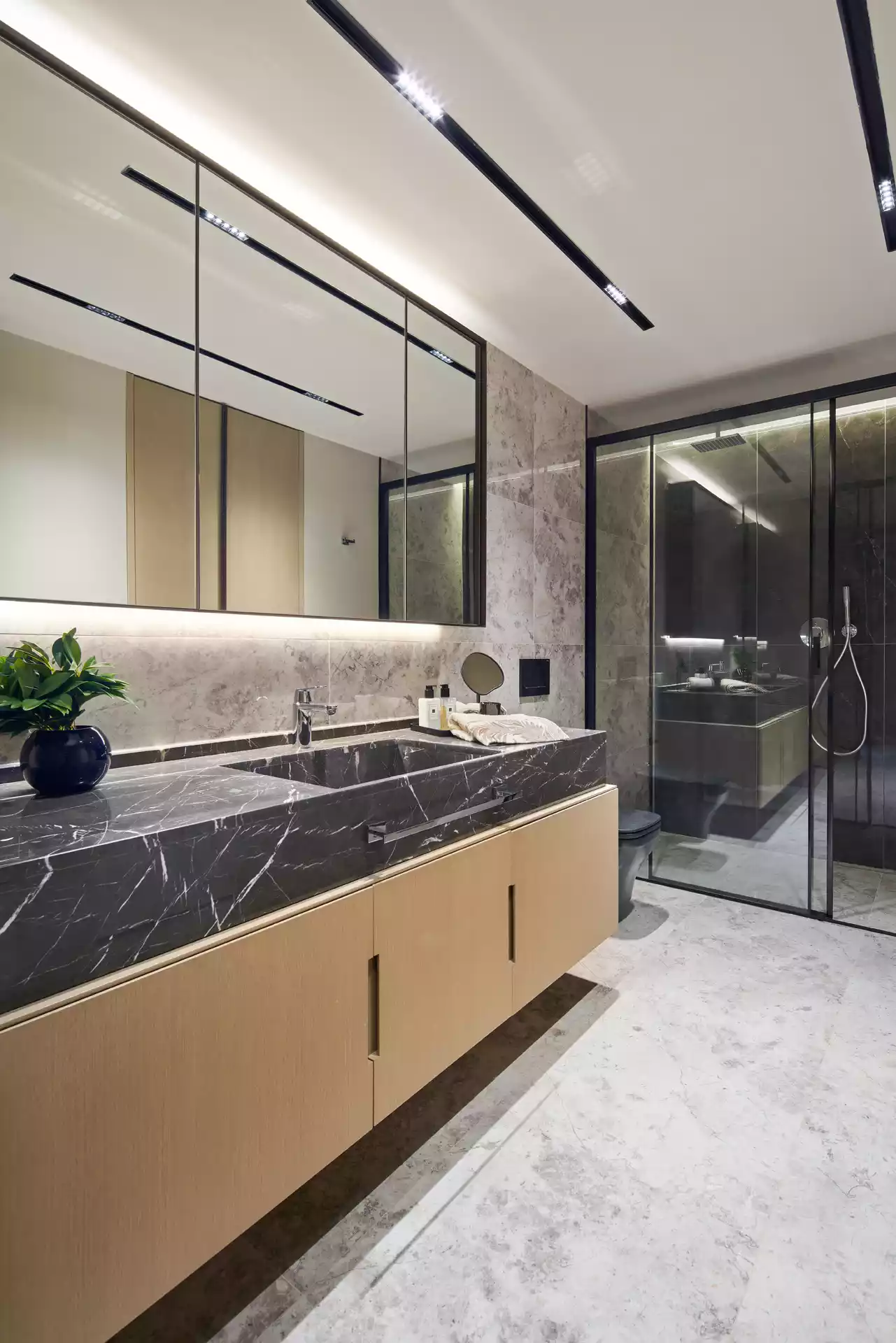   2,5+1 apartment in Uskudar  